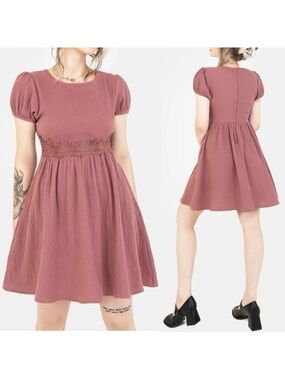 Disturbia Rosamoth Applique Trim Cotton
Mini Smock Dress Mauve Pink